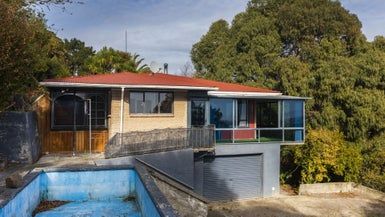  at 8 Erewhon Terrace, Hillsborough, Christchurch