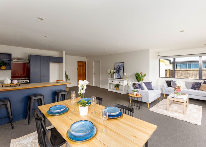  at 2 Laurel Lane, Linwood, Christchurch