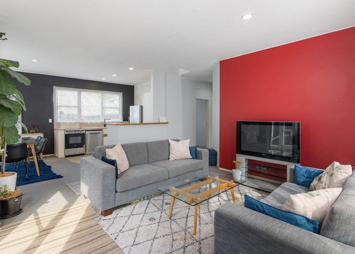  at 3/26 Fifth Avenue, Mount Albert, Auckland