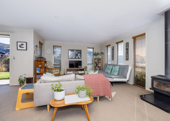  at 7 Heron Green, ARROWTOWN