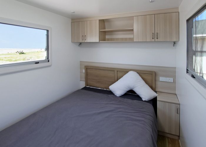  at 52 Akitio Esplanade, Ākitio, Pongaroa