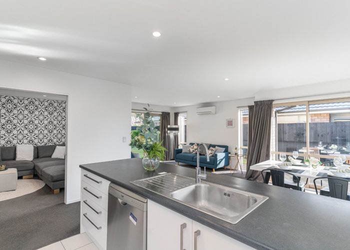  at 37 Somerville Cresent, Aidanfield, Christchurch City, Canterbury