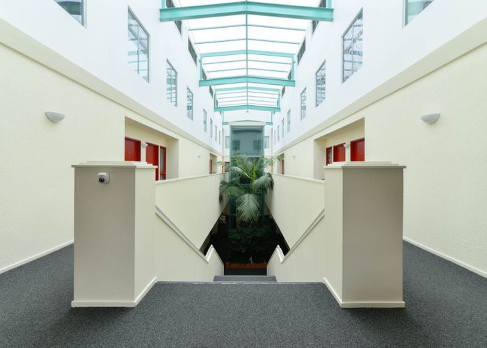  at 2E/68 Mokoia Road, Birkenhead, North Shore City, Auckland