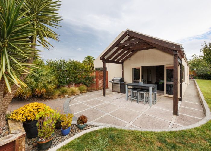  at 19 Rothesay Place, Highbury, Palmerston North