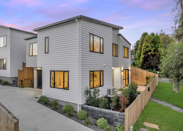  at 76A Chartwell Avenue, Glenfield, North Shore City, Auckland