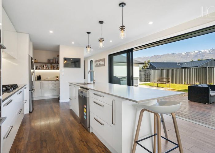  at 16 Pegasus Court, Mount Pisa
