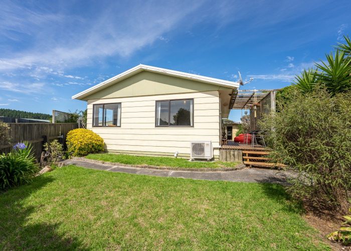  at 11 Simcox Street, Otaki Beach, Kapiti Coast, Wellington