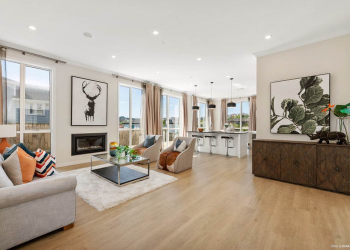  at 17 Lagonda Rise, Oteha, Auckland