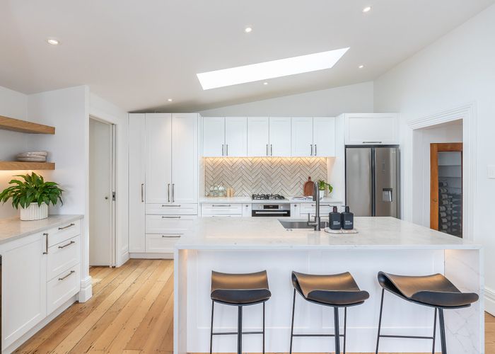  at 5 Edenvale Crescent, Mount Eden, Auckland City, Auckland