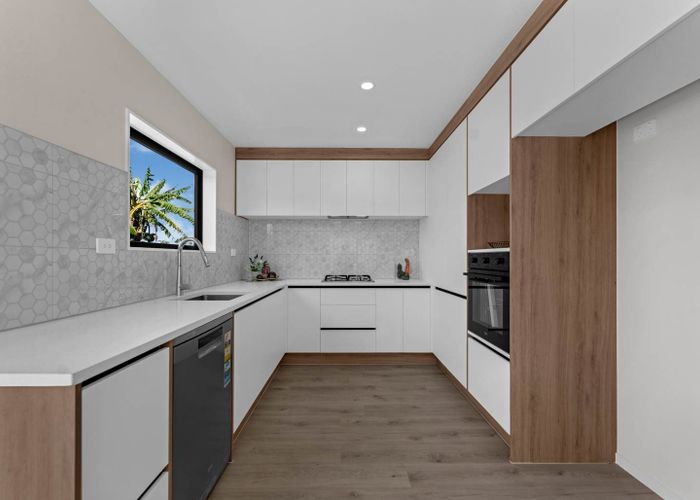 at 48b Convair Crescent, Mangere, Manukau City, Auckland