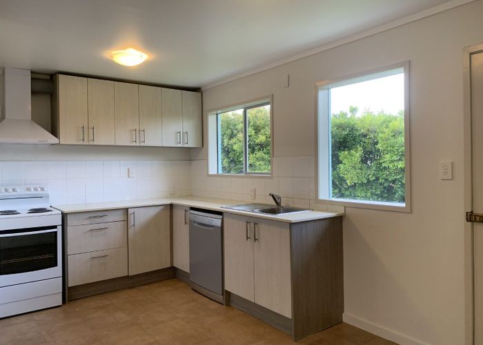  at 8/66 Astley Avenue, New Lynn, Auckland