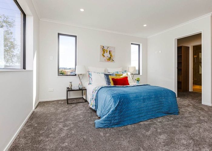  at 4/100 Seymour Road, Sunnyvale, Waitakere City, Auckland