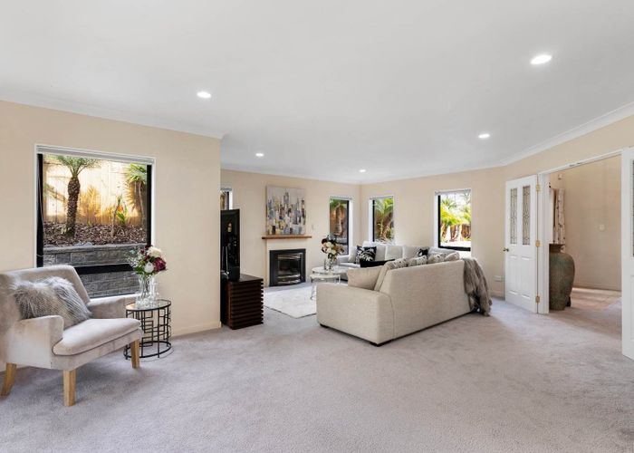  at 46 Kittiwake Drive, Schnapper Rock, Auckland