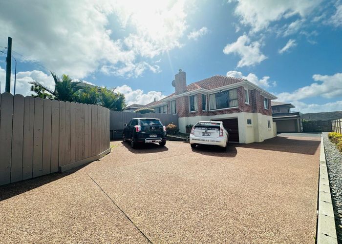  at 703 Hillsborough Road, Mount Roskill, Auckland City, Auckland