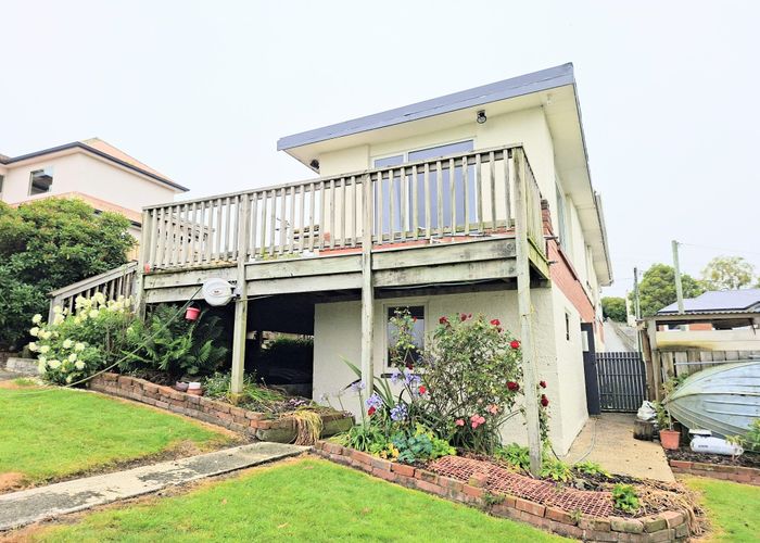  at 32 Teignmouth Street, Abbotsford, Dunedin, Otago