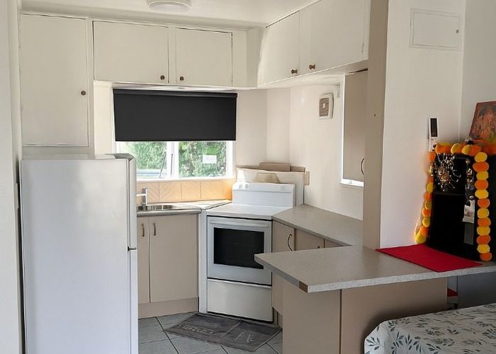  at 1/1 Titoki Street, Te Atatu Peninsula, Waitakere City, Auckland