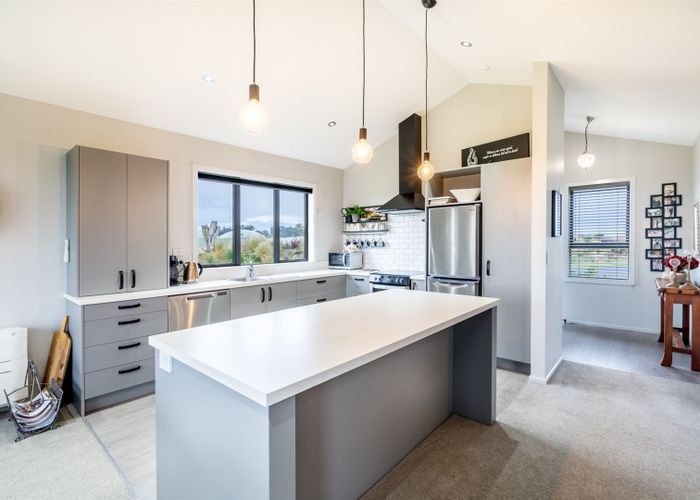  at 71 Sunrise Drive, Seaward Bush, Invercargill