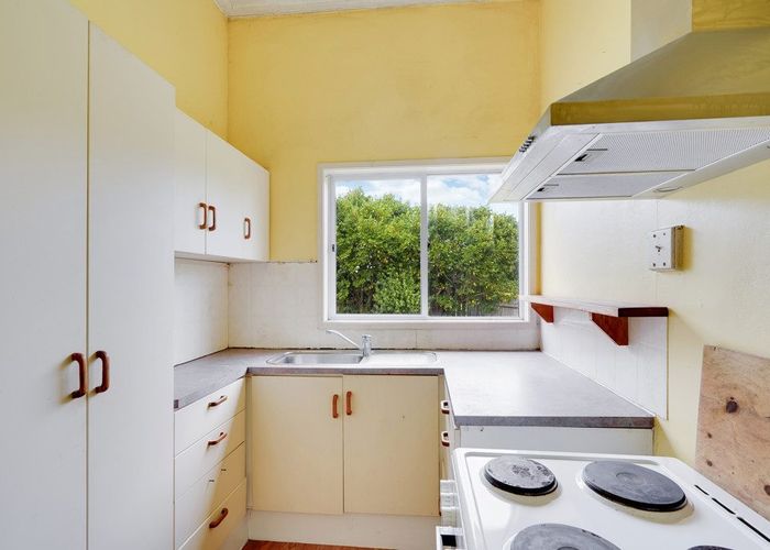  at 105 Forest Lake Road, Forest Lake, Hamilton, Waikato