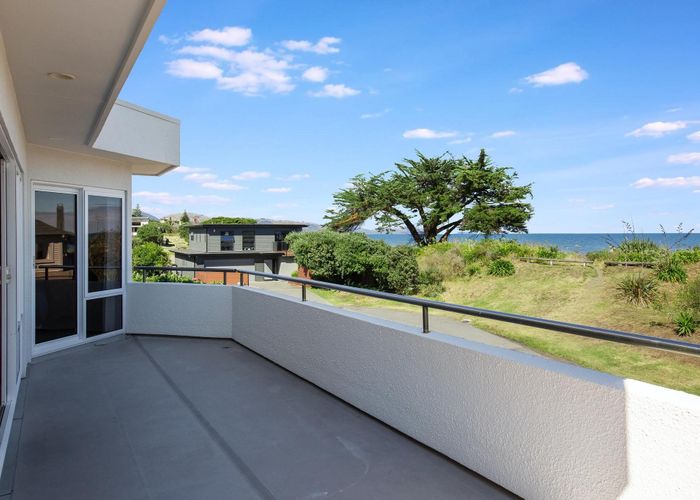  at 17A Groves Road, Raumati Beach, Paraparaumu