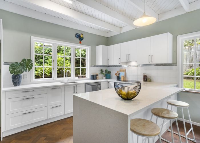  at 8 Kelvin Road, Remuera, Auckland