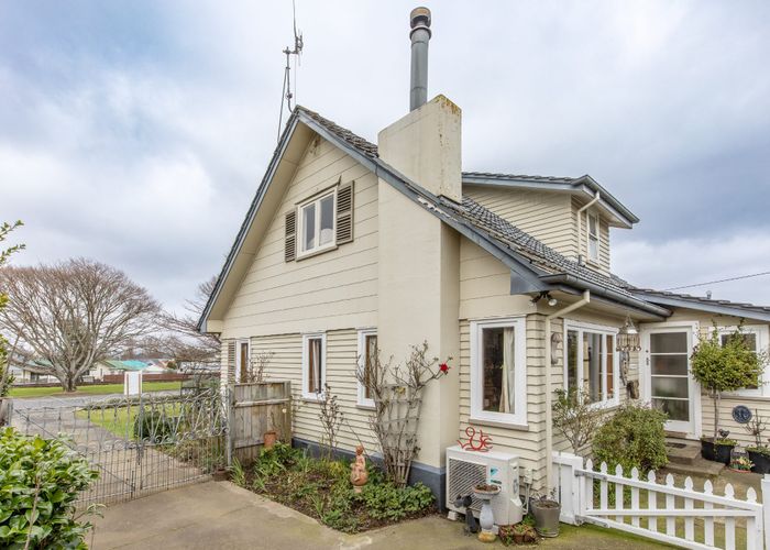  at 34 Queen Street, Dannevirke, Tararua, Manawatu / Whanganui