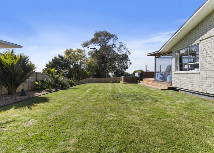  at 1197 Scenic Drive North, Swanson, Auckland