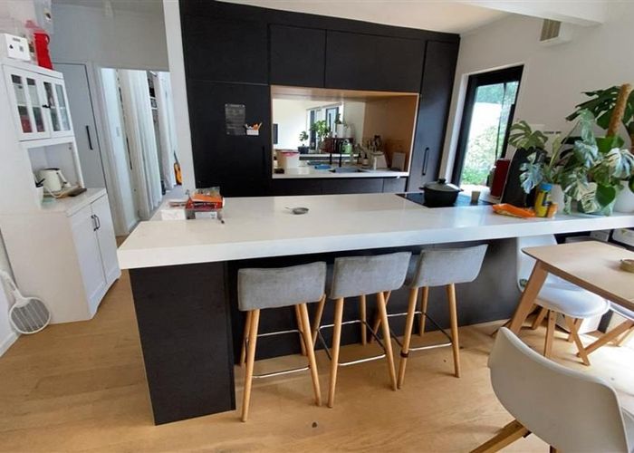  at 3/246 Lake Road, Hauraki, North Shore City, Auckland