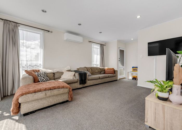  at 6B Lisa Rise, Half Moon Bay, Manukau City, Auckland