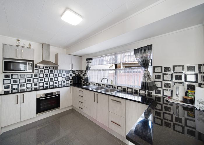  at 17 Kopara Place, Manurewa, Manukau City, Auckland