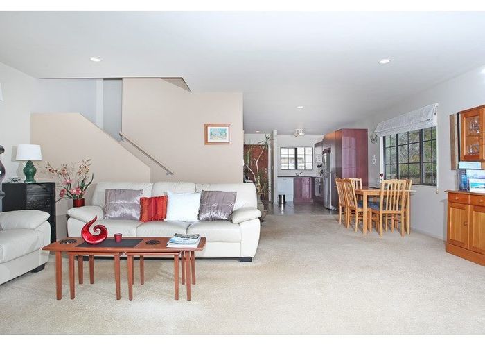  at 3/5 Spencer Road, Oteha, Auckland
