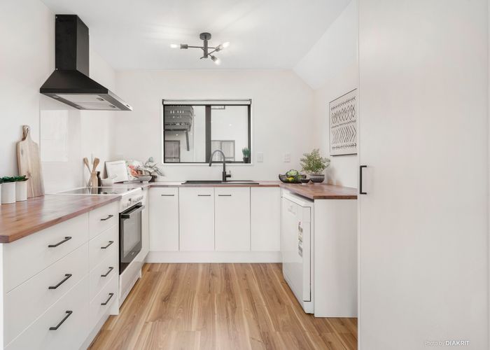  at 2/12 Vallance Street, Kilbirnie, Wellington