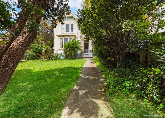  at 11 Brougham Street, Mount Victoria, Wellington