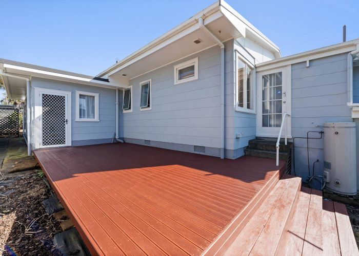  at 184 Bucklands Beach Road, Bucklands Beach, Manukau City, Auckland