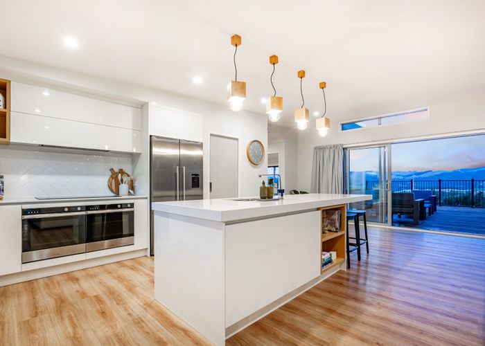  at 136 Endeavour Drive, Whitby, Porirua