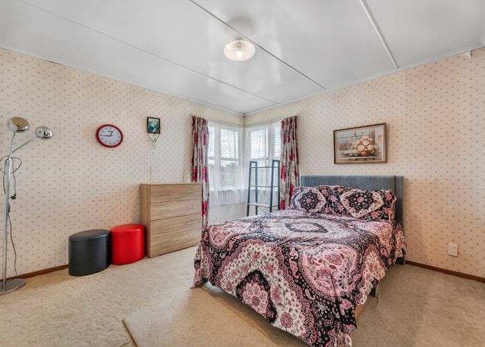  at 9 Ludlow Terrace, Totara Vale, North Shore City, Auckland