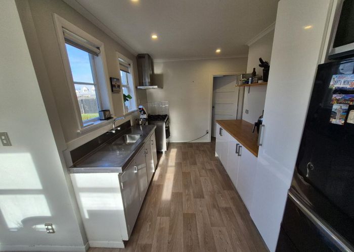  at 42 Westholme Street, Strowan, Christchurch City, Canterbury
