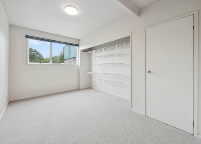  at 1/2 Karapiti Place, Glen Eden, Waitakere City, Auckland