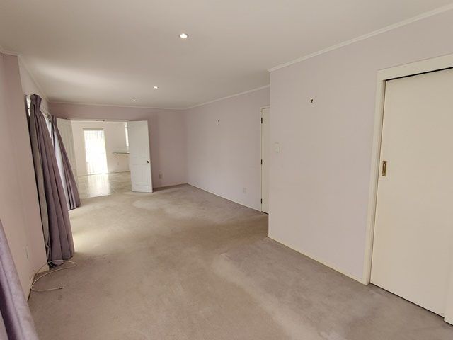  at 60 Lewisham Street, Highland Park, Auckland