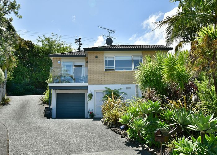  at 27 Greenview Lane, Red Beach, Red Beach