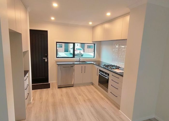 at 4 Reakes Crescent, Wallaceville, Upper Hutt, Wellington