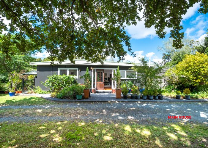  at 1021 Old North Road, Waimauku, Waimauku