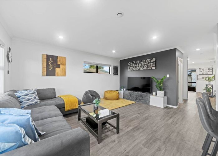  at 8A Cosgrave Road, Papakura, Papakura