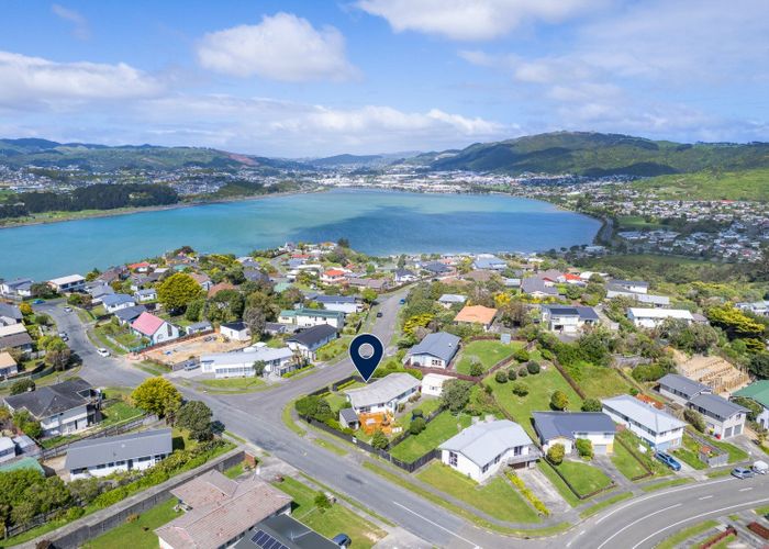  at 2 Pennant Grove, Titahi Bay, Porirua