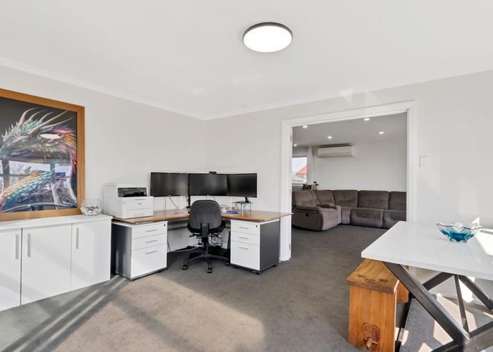 at 7 Oakhampton Street, Hornby, Christchurch City, Canterbury