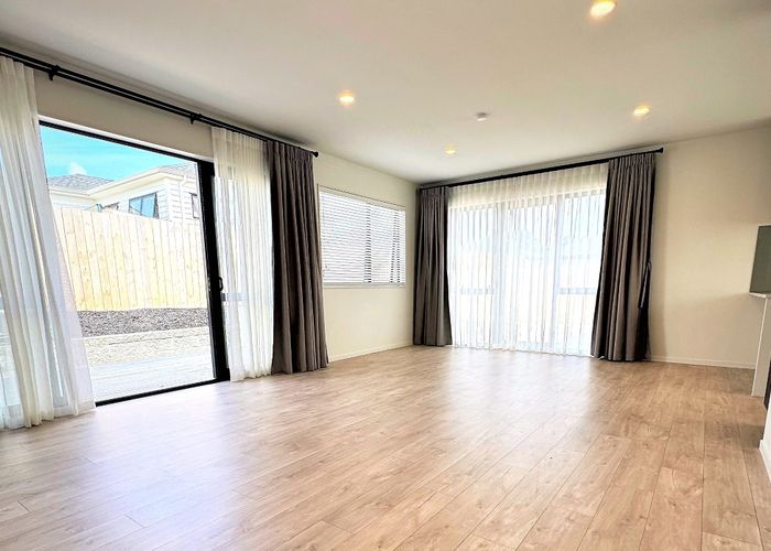  at 12 William Calvert Drive, Swanson, Waitakere City, Auckland