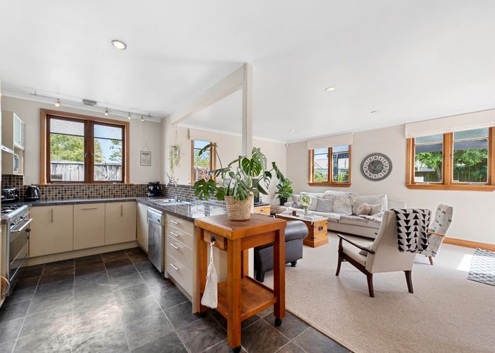  at 13 Brookfield Street, Hamilton East, Hamilton