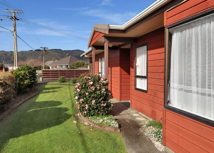  at 1/2 Cottle Street, Avalon, Lower Hutt