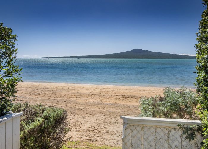  at 20a Oxford Terrace, Cheltenham, Devonport, North Shore City, Auckland