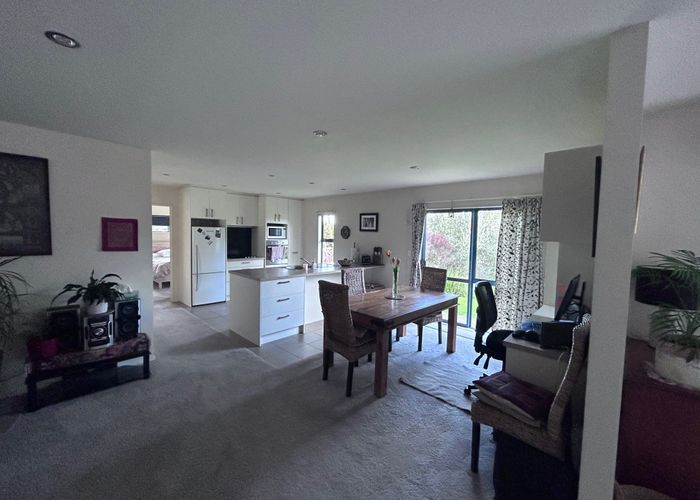  at 4 Roberts Road, Matakatia, Whangaparaoa
