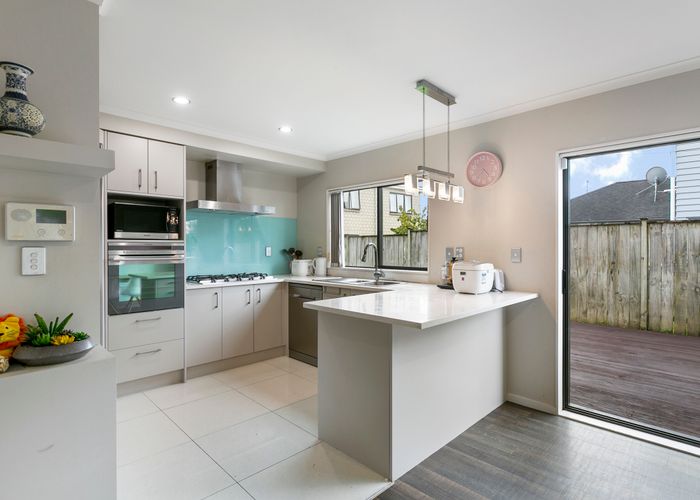  at 38 Bradnor Meadows Drive, Swanson, Auckland